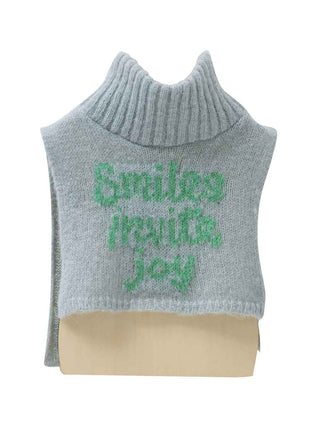 PREORDER: Smiles Knit Collar