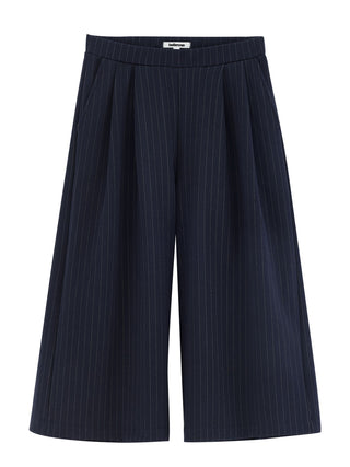PREORDER: White Cropped Pants